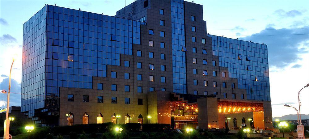 Chinggis Khaan Hotel Oelan-bator Buitenkant foto