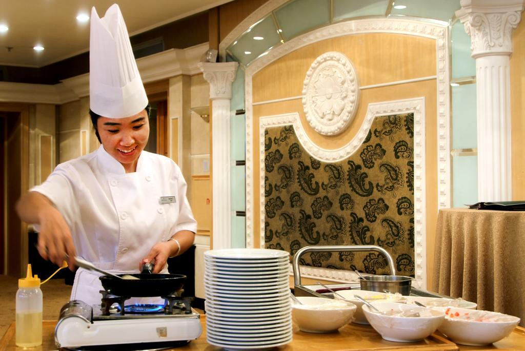 Chinggis Khaan Hotel Oelan-bator Buitenkant foto