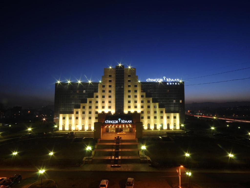 Chinggis Khaan Hotel Oelan-bator Buitenkant foto