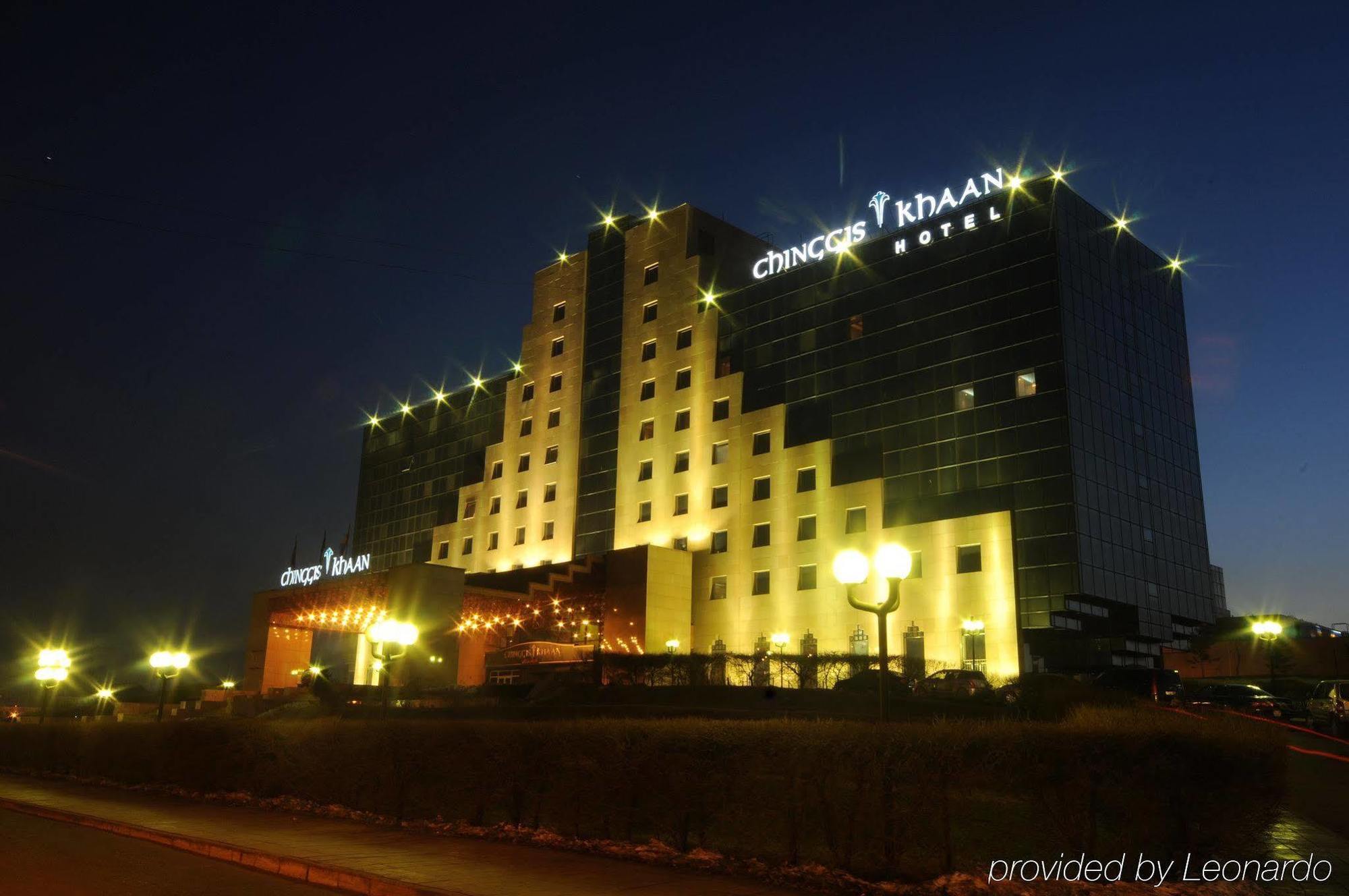 Chinggis Khaan Hotel Oelan-bator Buitenkant foto