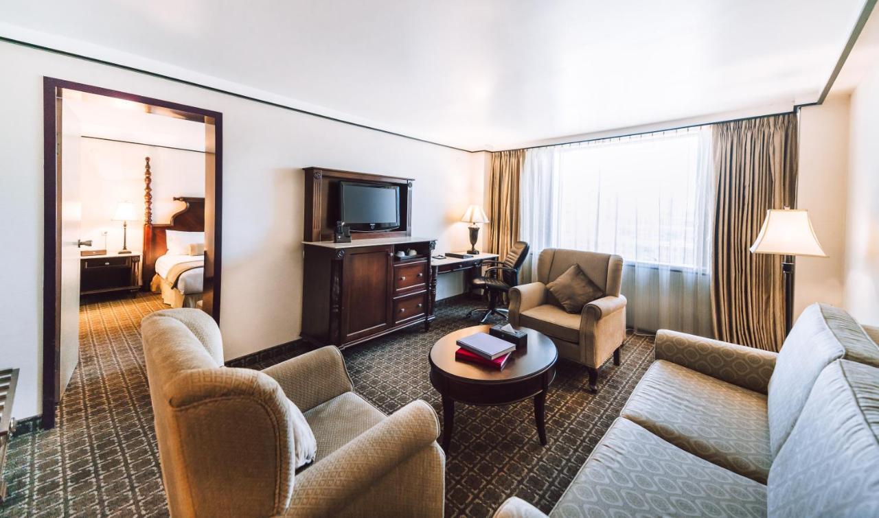 Chinggis Khaan Hotel Oelan-bator Buitenkant foto