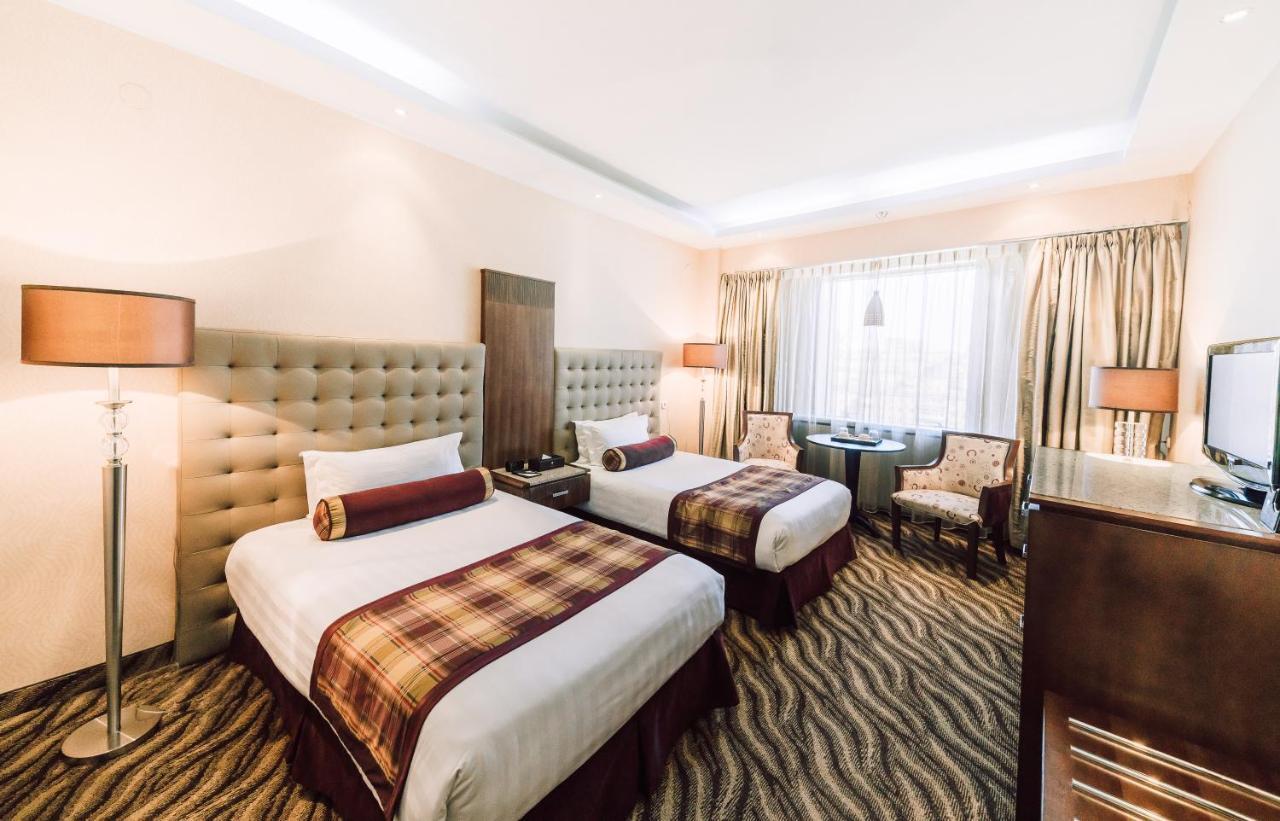 Chinggis Khaan Hotel Oelan-bator Buitenkant foto