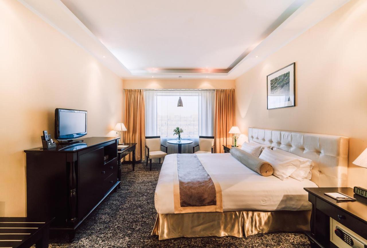 Chinggis Khaan Hotel Oelan-bator Buitenkant foto